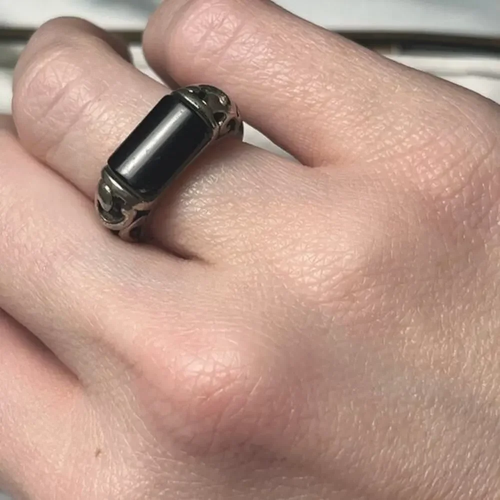 Vintage Onyx Raised Bar 925 Sterling Silver Filigree Ring Size 6-6.25